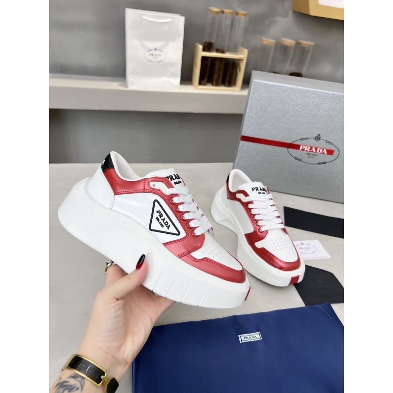 Pra*a casual shoes